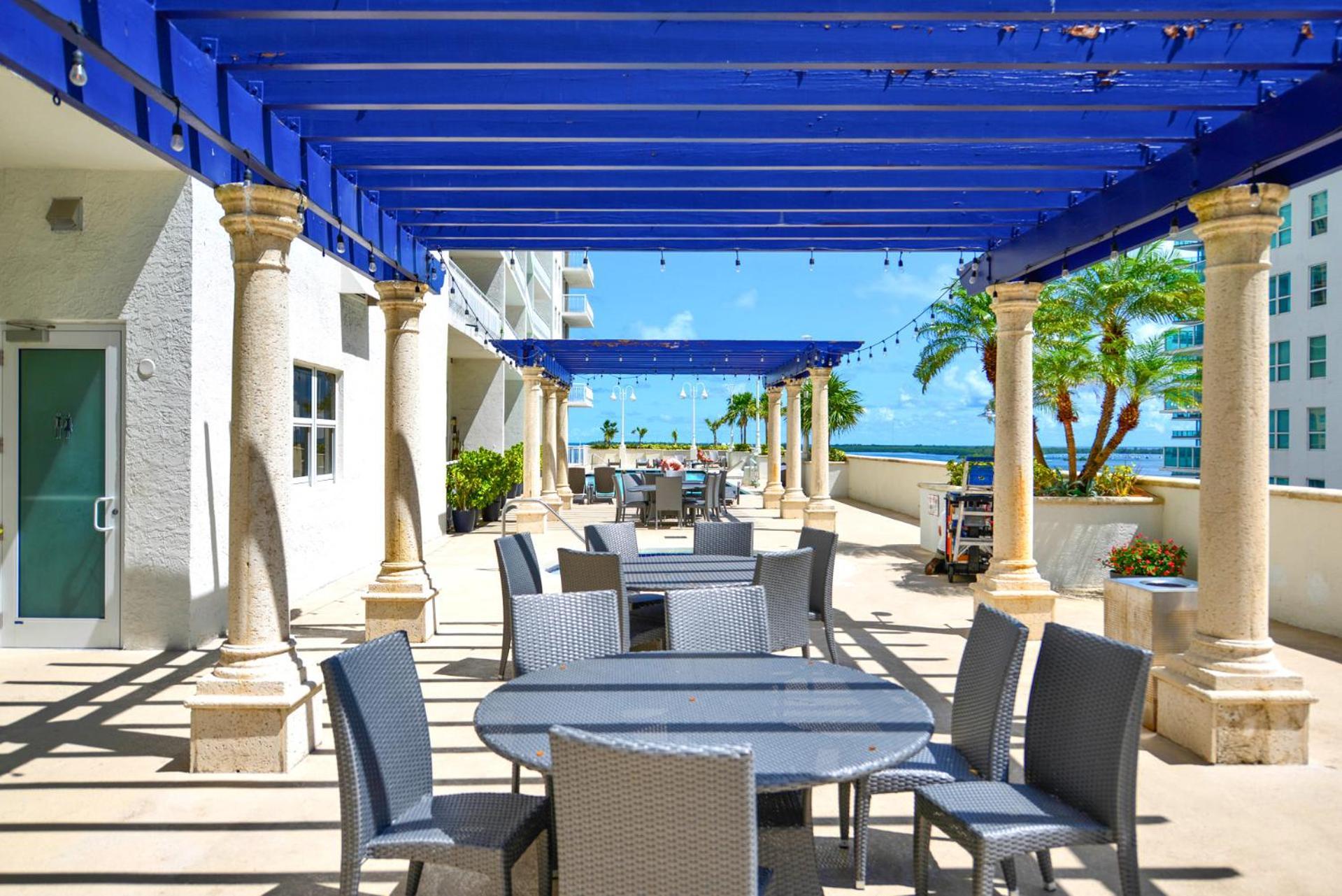 The Ocean Breeze Feel Better It In Our * Miami