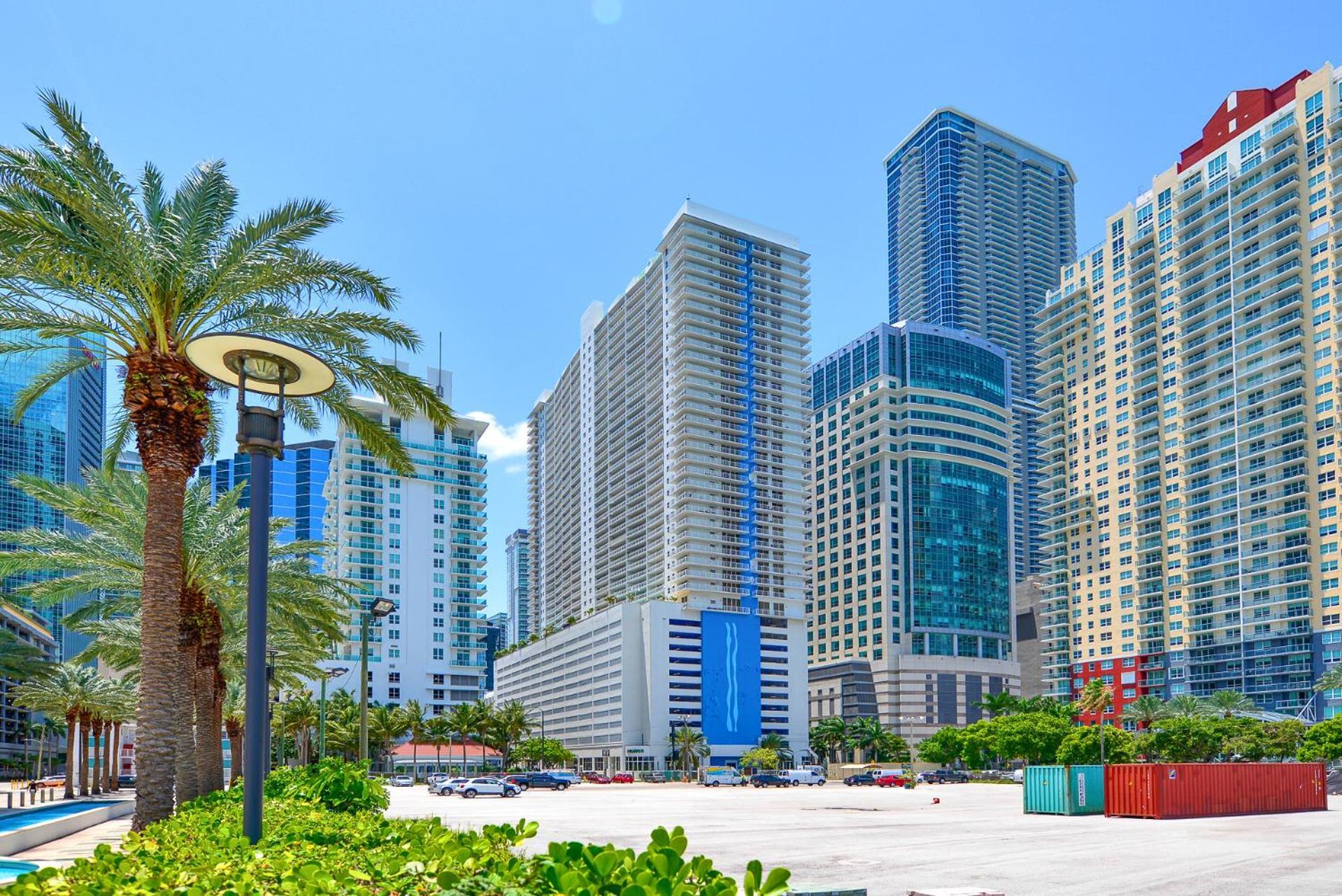 The Ocean Breeze Feel Better It In Our * Miami